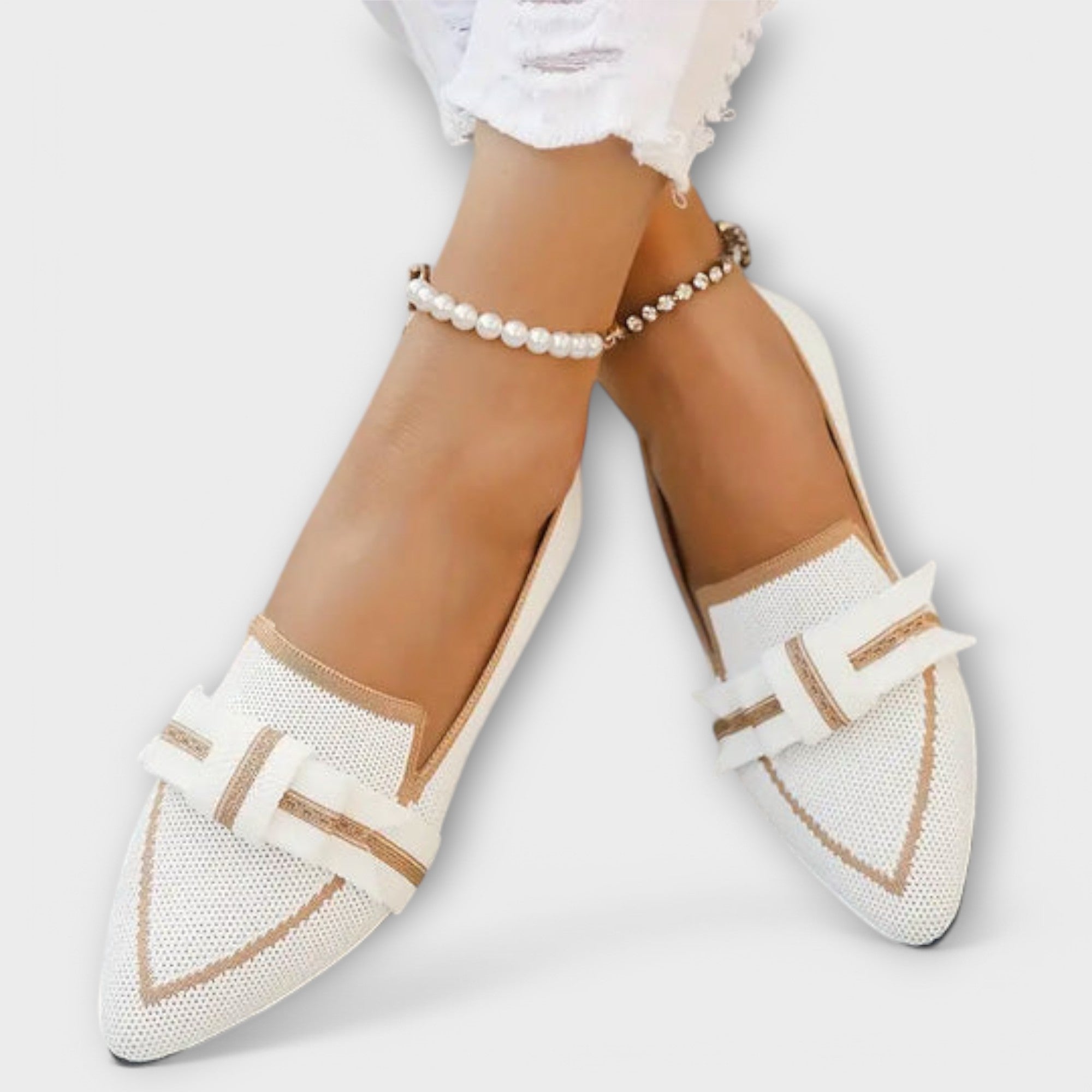 Płaskie Buty Damskie z Wiązanym Designem