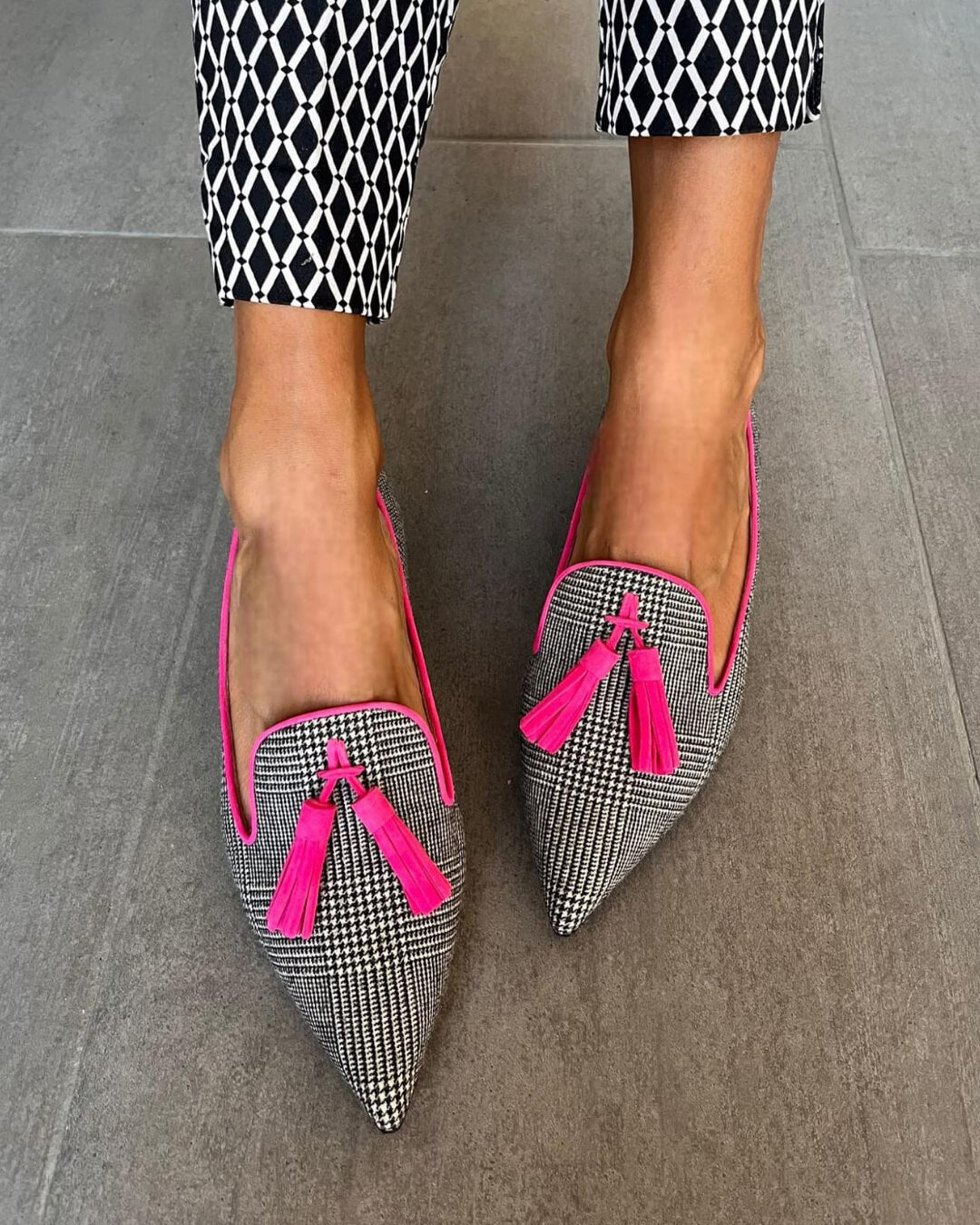 Ellaine | Wskazany loafers z fluo frędzlami